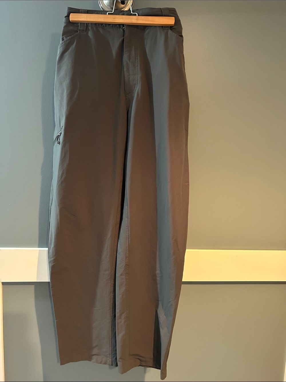 Patagonia Men's Dark Gray Chino-Style Performance Pants